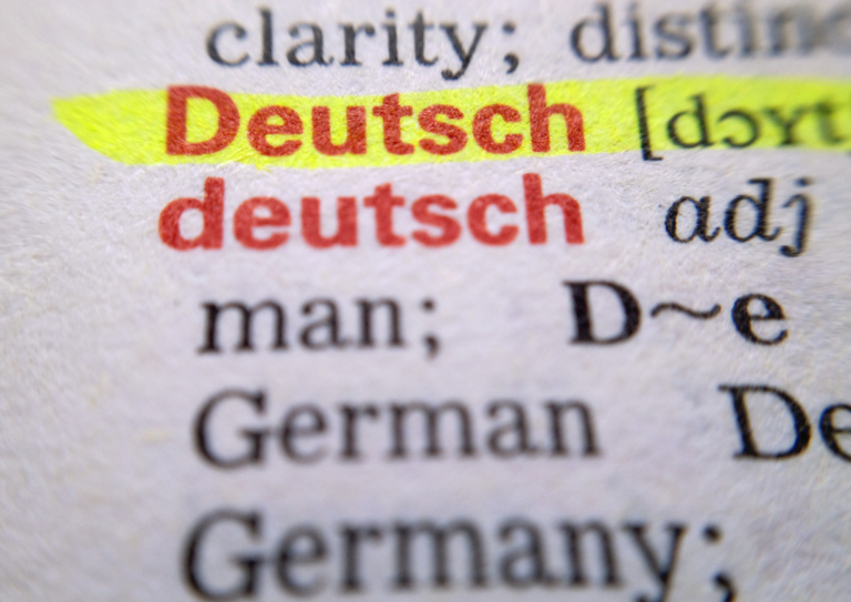 ISTRAD - Curso preparatorio intérprete jurado DE